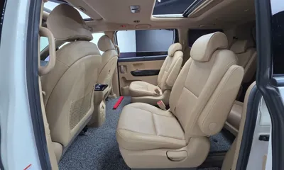 Kia Canival 2016, 112280 км, за 10900000 KRW - фото 17