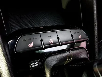 Kia Stonic 2018, 142093 км, за 7500000 KRW - фото 14