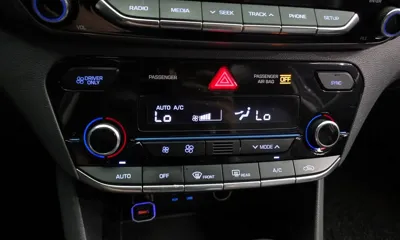 Hyundai Ioniq 2018, 103039 км, за 11300000 KRW - фото 17