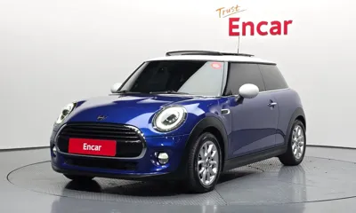 MINI Cooper · 2019 год