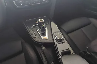 BMW 3 Series GT 2019, 123300 км, за 95402.7 CNY - фото 16