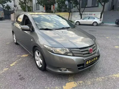 Honda City Classic 2010, 136000 км, за 15800 CNY