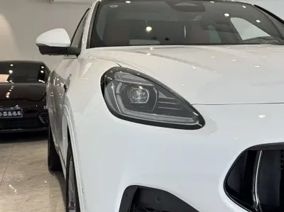 Maserati Grecale 2023, 20000 км, за 345000 CNY