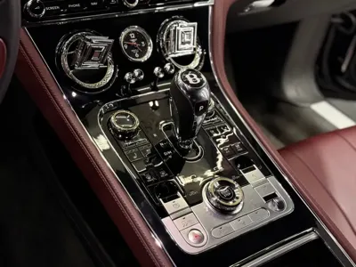 Bentley Continental 2020, 20300 км, за 193000000 KRW - фото 8