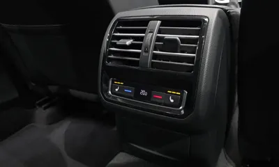 Volkswagen Passat 2018, 132851 км, за 18700000 KRW - фото 19