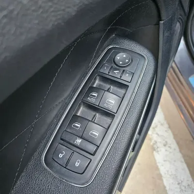 Chrysler 300C 2016, 113400 км, за 7700000 KRW - фото 15