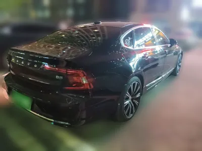 Volvo S90 2025, 15500 км, за 248670.03 CNY - фото 6