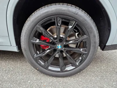BMW X4 2025, 2550 км, за 41280000 KRW - фото 5