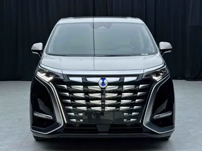 Denza Denza D9 2024, 39000 км, за 299900 CNY