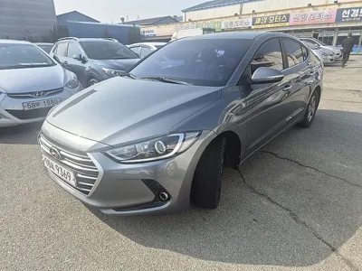 Hyundai Avante · 2017 год