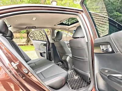 Honda Accord 2016, 90000 км, за 56800 CNY - фото 6