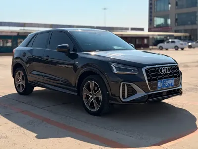 Audi Q2L · 2022 год