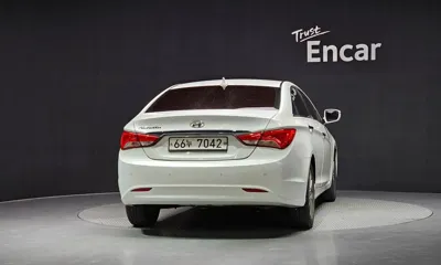 Hyundai Sonata 2014, 180839 км, за 4900000 KRW