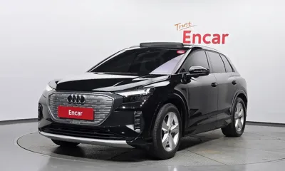Audi Q4 e-tron · 2023 год