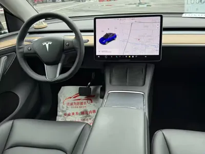 Tesla Model Y 2021, 70000 км, за 109700 CNY