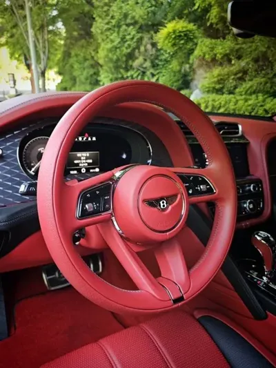 Bentley Bentayga 2022, 27500 км, за 239000000 KRW - фото 13
