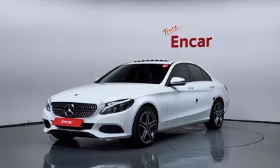 Mercedes-Benz C-Class · 2018 год