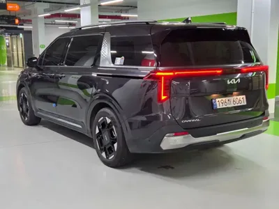 Kia Canival 2025, 15405 км, за 18710000 KRW