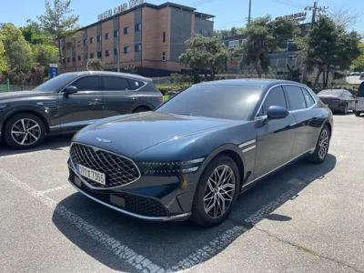 Genesis G90 2023, 67530 км, за 21600000 KRW