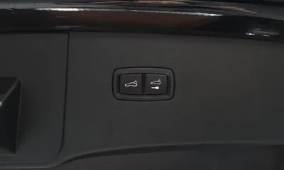 Porsche Cayenne 2023, 32072 км, за 110000000 KRW - фото 32