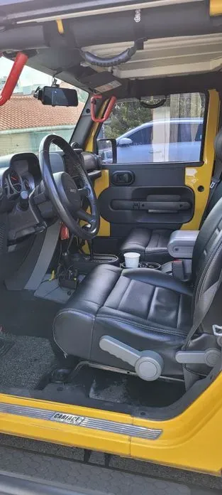 Jeep Wrangler 2009, 293000 км, за 8500000 KRW