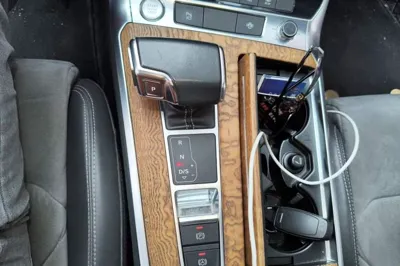 Audi A6L 2019, 119600 км, за 202729.24 CNY - фото 13
