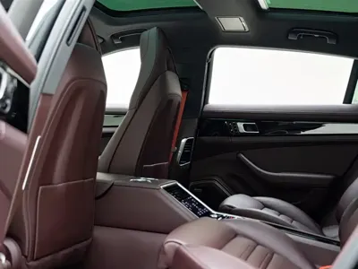 Porsche Panamera 2019, 76000 км, за 445000 CNY - фото 12