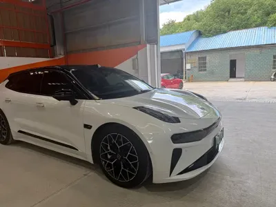 Zeekr 001 · 2024 год