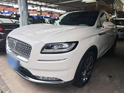 Lincoln Nautilus · 2022 год