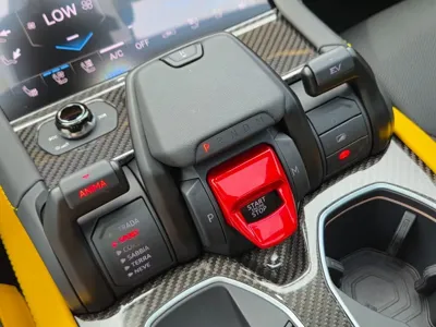 Lamborghini Urus 2025, 4200 км, за 450000000 KRW - фото 9