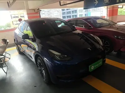 Tesla Model Y 2021, 86400 км, за 147800 CNY