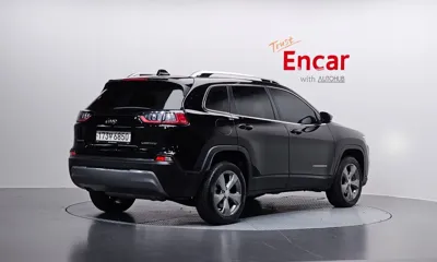 Jeep Cherokee 2021, 79425 км, за 18500000 KRW