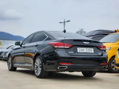 Hyundai Genesis 2014, 135761 км, за 11700000 KRW