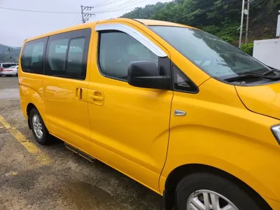 Hyundai Starex 2017, 92000 км, за 10900000 KRW