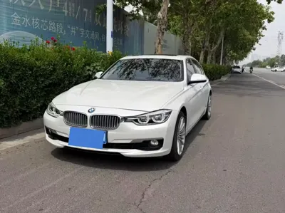 BMW 3 Series · 2017 год