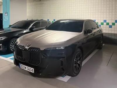 BMW 7-Series · 2023 год