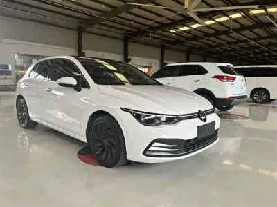 Volkswagen Golf 2021, 55000 км, за 69800 CNY