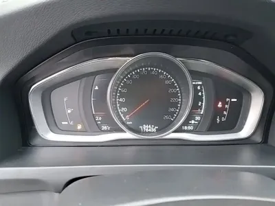 Volvo S60 2015, 176400 км, за 33300 CNY - фото 12