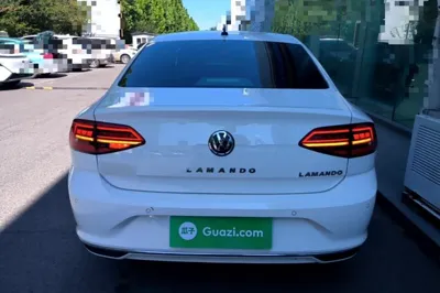 Volkswagen Lamando 2019, 53900 км, за 72005.66 CNY
