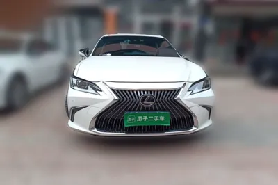 Lexus ES 2018, 94000 км, за 151037.28 CNY - фото 2