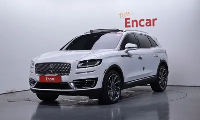 Lincoln Nautilus · 2020 год