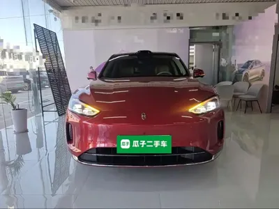 AITO 问界 AITO M5 2026, 3000 км, за 185300 CNY