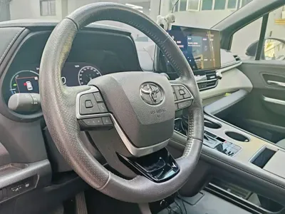 Toyota Granvia 2023, 34000 км, за 228000 CNY - фото 13