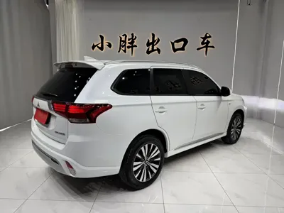 Mitsubishi Outlander 2022, 32000 км, за 109800 CNY - фото 2