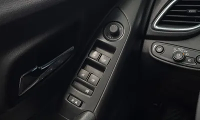 ChevroletGMDaewoo Trax 2019, 155175 км, за 6800000 KRW - фото 18