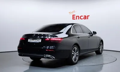 Mercedes-Benz E-Class 2022, 53529 км, за 40900000 KRW