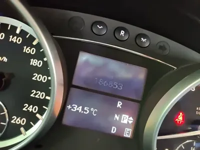 Mercedes-Benz R-Class 2017, 186800 км, за 70300 CNY - фото 12