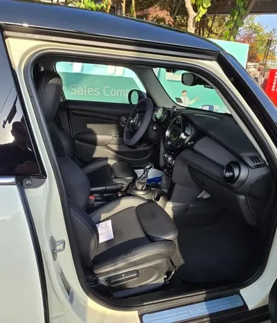 MINI Cooper 2018, 106413 км, за 7300000 KRW - фото 10
