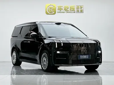 Zeekr 009 2024, 14000 км, за 638000 CNY