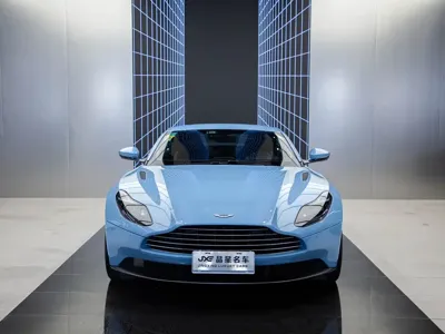 Aston Martin DB11 2019, 50000 км, за 998000 CNY